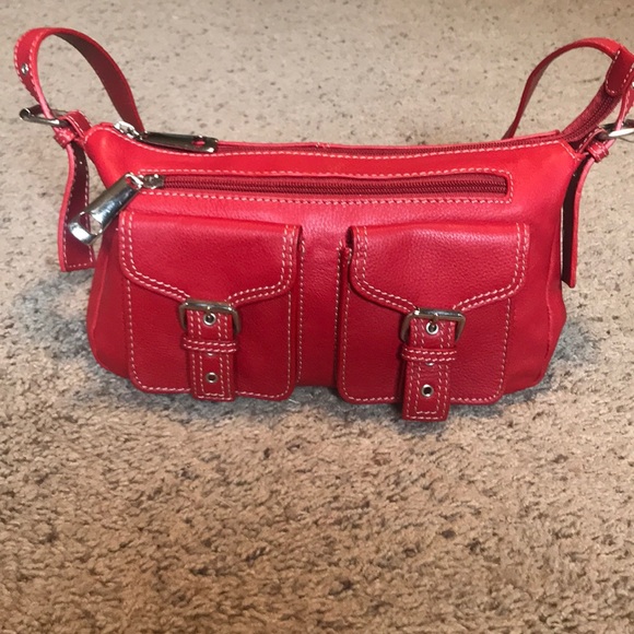 Relativity Handbags - ☕️Relativity Red Leather Satchel Purse